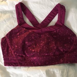 LULULEMON SPORTS BRA SIZE 6